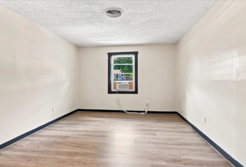 3787 CHRISTY CV, Memphis, Tennessee 38111, 4 Bedroom Bedrooms, 7 Room Rooms,2 BathroomBathrooms,Residential,For Sale,CHRISTY,0,10228971