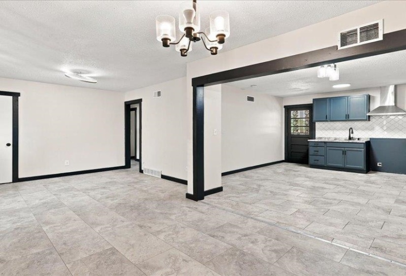 3787 CHRISTY CV, Memphis, Tennessee 38111, 4 Bedroom Bedrooms, 7 Room Rooms,2 BathroomBathrooms,Residential,For Sale,CHRISTY,0,10228971