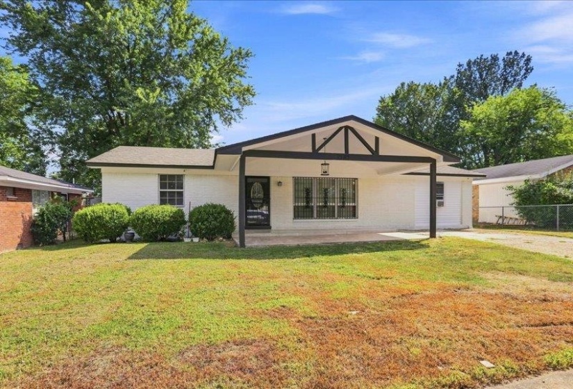 3787 CHRISTY CV, Memphis, Tennessee 38111, 4 Bedroom Bedrooms, 7 Room Rooms,2 BathroomBathrooms,Residential,For Sale,CHRISTY,0,10228971