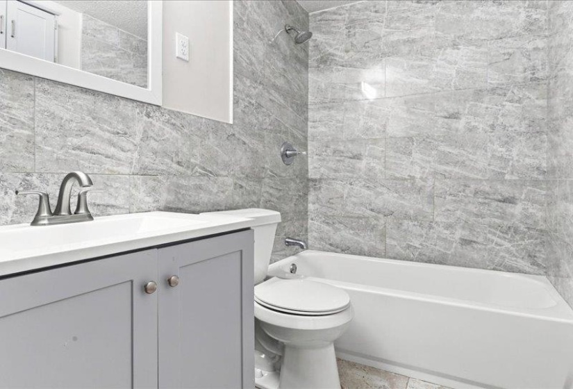 3787 CHRISTY CV, Memphis, Tennessee 38111, 4 Bedroom Bedrooms, 7 Room Rooms,2 BathroomBathrooms,Residential,For Sale,CHRISTY,0,10228971