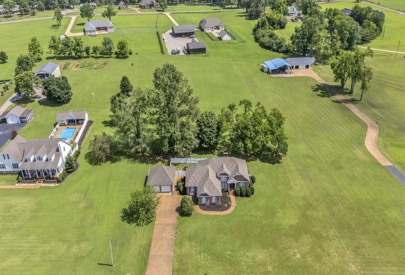 260 KERR FARMS LN, Savannah, Tennessee 38372, 4 Bedroom Bedrooms, 13 Room Rooms,3 BathroomBathrooms,Residential,For Sale,KERR FARMS,0,10228972