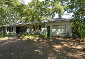 4910 COLE RD, Memphis, Tennessee 38117, 3 Bedroom Bedrooms, 6 Room Rooms,2 BathroomBathrooms,Residential,For Sale,COLE,0,10228976 4910 COLE RD, Memphis, Tennessee 38117, 3 Bedroom Bedrooms, 6 Room Rooms,2 BathroomBathrooms,Residential,For Sale,COLE,0,10228976