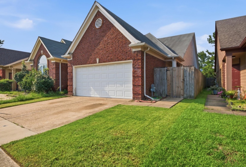 7788 LIPSCOMB DR, Memphis, Tennessee 38125, 3 Bedroom Bedrooms, 6 Room Rooms,2 BathroomBathrooms,Residential,For Sale,LIPSCOMB,0,10228979