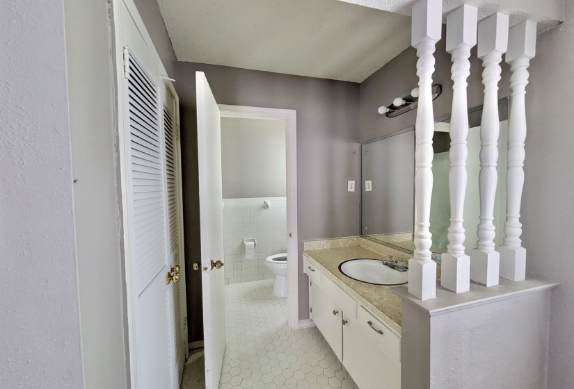 5352 HERITAGE DR, Memphis, Tennessee 38115, 4 Bedroom Bedrooms, 4 Room Rooms,2 BathroomBathrooms,Residential,For Sale,HERITAGE,0,10228985