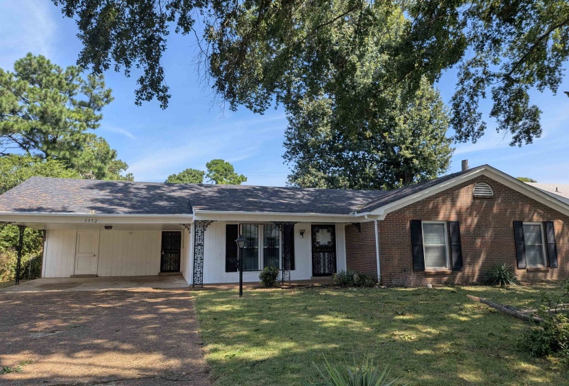 5352 HERITAGE DR, Memphis, Tennessee 38115, 4 Bedroom Bedrooms, 4 Room Rooms,2 BathroomBathrooms,Residential,For Sale,HERITAGE,0,10228985