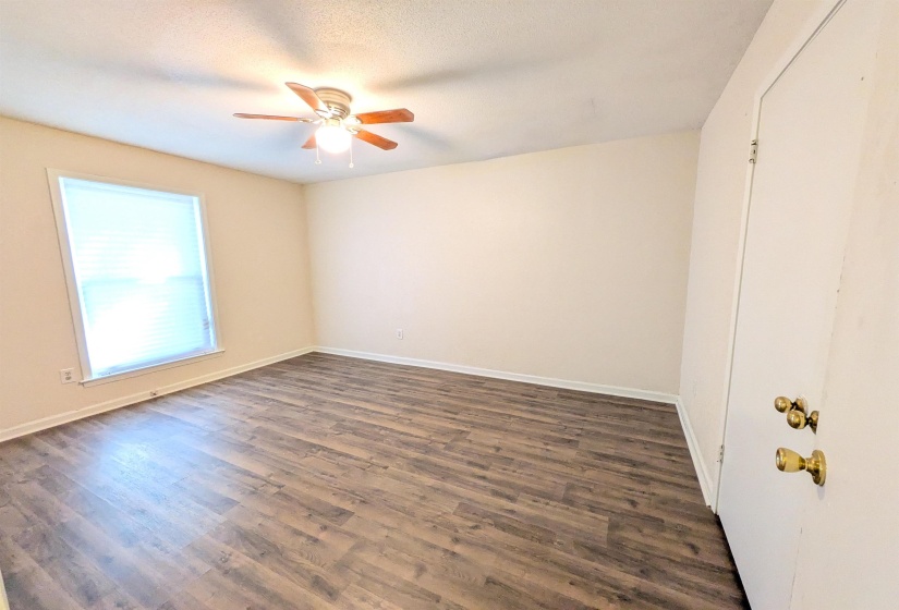 5352 HERITAGE AVE, Memphis, Tennessee 38115, 4 Bedroom Bedrooms, 4 Room Rooms,2 BathroomBathrooms,Residential,For Sale,HERITAGE,0,10228985