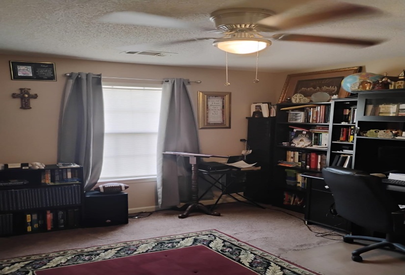 1291 BEAVER TRAIL DR, Memphis, Tennessee 38016, 3 Bedroom Bedrooms, 8 Room Rooms,2.1 BathroomBathrooms,Residential,For Sale,BEAVER TRAIL,0,10228986