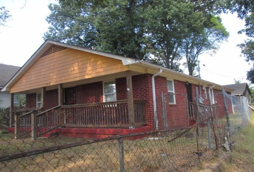1412 WILLIE MITCHELL BLVD, Memphis, Tennessee 38106, 5 Bedroom Bedrooms, 8 Room Rooms,2 BathroomBathrooms,Residential,For Sale,WILLIE MITCHELL,0,10228989