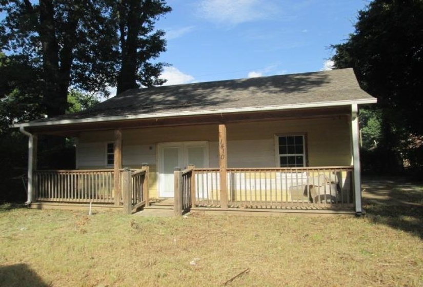 1412 WILLIE MITCHELL BLVD, Memphis, Tennessee 38106, 5 Bedroom Bedrooms, 8 Room Rooms,2 BathroomBathrooms,Residential,For Sale,WILLIE MITCHELL,0,10228989
