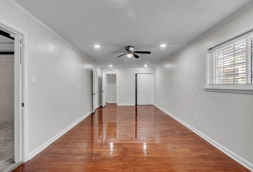 137 CHAMPA AVE, Memphis, Tennessee 38109, 3 Bedroom Bedrooms, 9 Room Rooms,2 BathroomBathrooms,Residential,For Sale,CHAMPA,0,10228990