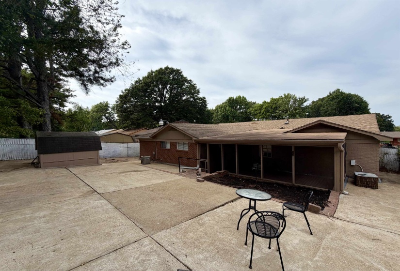 137 CHAMPA AVE, Memphis, Tennessee 38109, 3 Bedroom Bedrooms, 9 Room Rooms,2 BathroomBathrooms,Residential,For Sale,CHAMPA,0,10228990