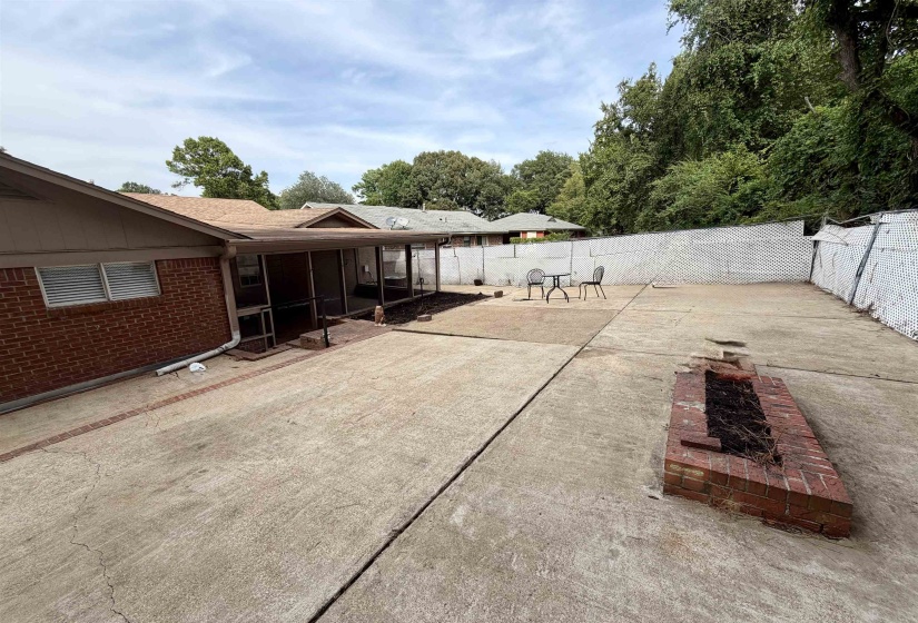 137 CHAMPA AVE, Memphis, Tennessee 38109, 3 Bedroom Bedrooms, 9 Room Rooms,2 BathroomBathrooms,Residential,For Sale,CHAMPA,0,10228990