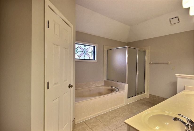 290 SCARLETTS WAY ST, Collierville, Tennessee 38017, 3 Bedroom Bedrooms, 7 Room Rooms,2 BathroomBathrooms,Rental Properties,For Sale,SCARLETTS WAY,0,10229012