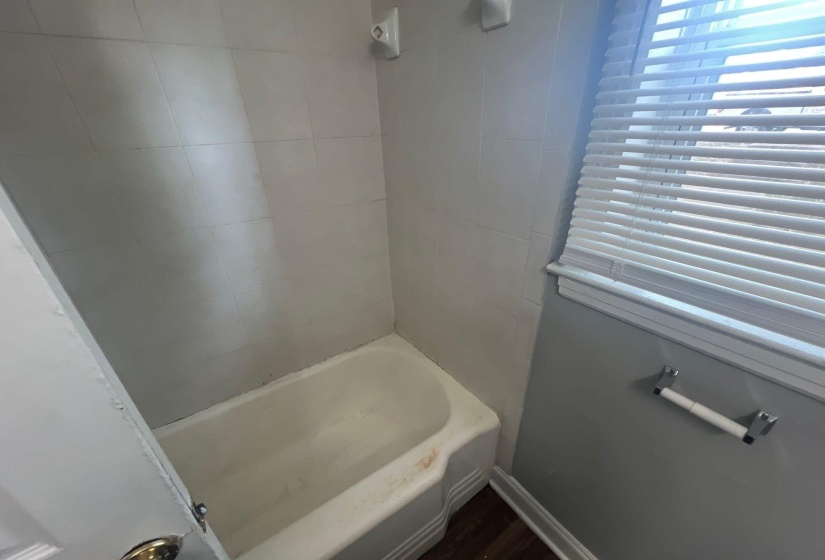 1407 SEMMES ST, Memphis, Tennessee 38114, 1 Bedroom Bedrooms, 3 Room Rooms,1 BathroomBathrooms,Residential,For Sale,SEMMES,0,10207301