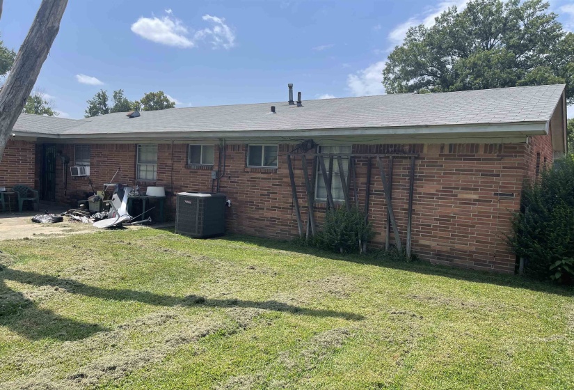 1914 DOWNING ST, Memphis, Tennessee 38117, 3 Bedroom Bedrooms, 6 Room Rooms,1.1 BathroomBathrooms,Residential,For Sale,DOWNING,0,10228992