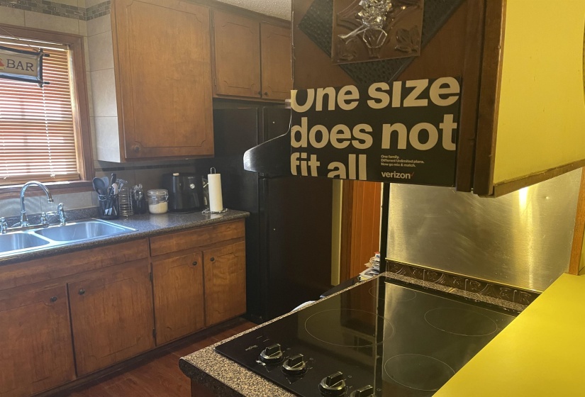 1914 DOWNING ST, Memphis, Tennessee 38117, 3 Bedroom Bedrooms, 6 Room Rooms,1.1 BathroomBathrooms,Residential,For Sale,DOWNING,0,10228992