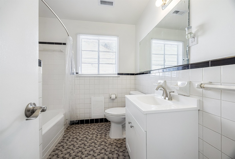 4454 DUNN RD, Memphis, Tennessee 38117, 3 Bedroom Bedrooms, 5 Room Rooms,1 BathroomBathrooms,Residential,For Sale,DUNN,0,10229003