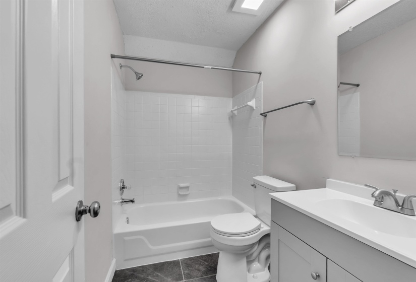 5883 BEDFORD RD, Memphis, Tennessee 38135, 4 Bedroom Bedrooms, 6 Room Rooms,2 BathroomBathrooms,Residential,For Sale,BEDFORD,0,10229004