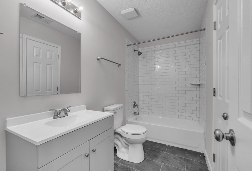 5883 BEDFORD RD, Memphis, Tennessee 38135, 4 Bedroom Bedrooms, 6 Room Rooms,2 BathroomBathrooms,Residential,For Sale,BEDFORD,0,10229004