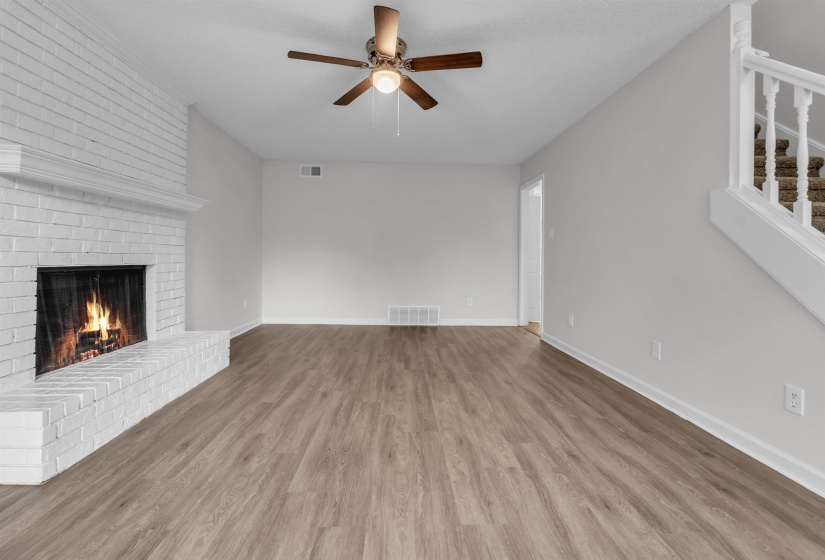 5883 BEDFORD RD, Memphis, Tennessee 38135, 4 Bedroom Bedrooms, 6 Room Rooms,2 BathroomBathrooms,Residential,For Sale,BEDFORD,0,10229004