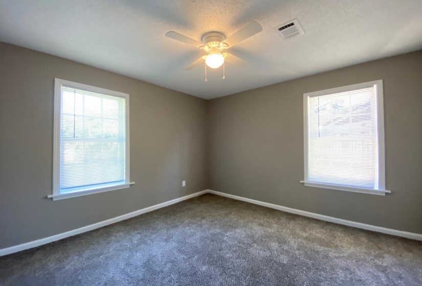 1854 SHADOWLAWN BLVD, Memphis, Tennessee 38106, 2 Bedroom Bedrooms, 6 Room Rooms,1 BathroomBathrooms,Residential,For Sale,SHADOWLAWN,0,10229005