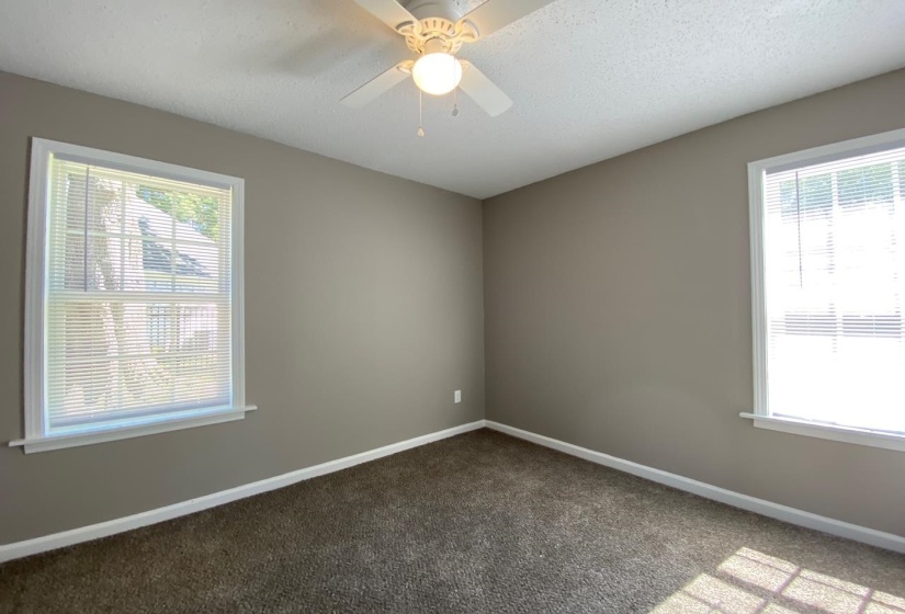 1854 SHADOWLAWN BLVD, Memphis, Tennessee 38106, 2 Bedroom Bedrooms, 6 Room Rooms,1 BathroomBathrooms,Residential,For Sale,SHADOWLAWN,0,10229005