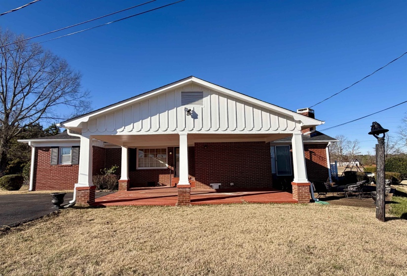 192 NEW BETHEL RD, Selmer, Tennessee 38375-1682, 3 Bedroom Bedrooms, 1 Room Rooms,2 BathroomBathrooms,Residential,For Sale,NEW BETHEL,0,10229007