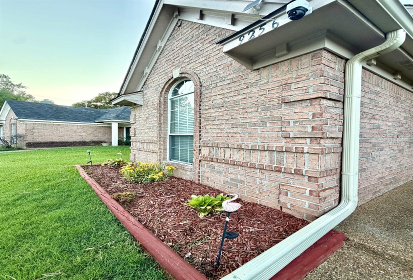 9256 GROVE MANOR DR, Memphis, Tennessee 38016, 3 Bedroom Bedrooms, 6 Room Rooms,2 BathroomBathrooms,Residential,For Sale,GROVE MANOR,0,10229017