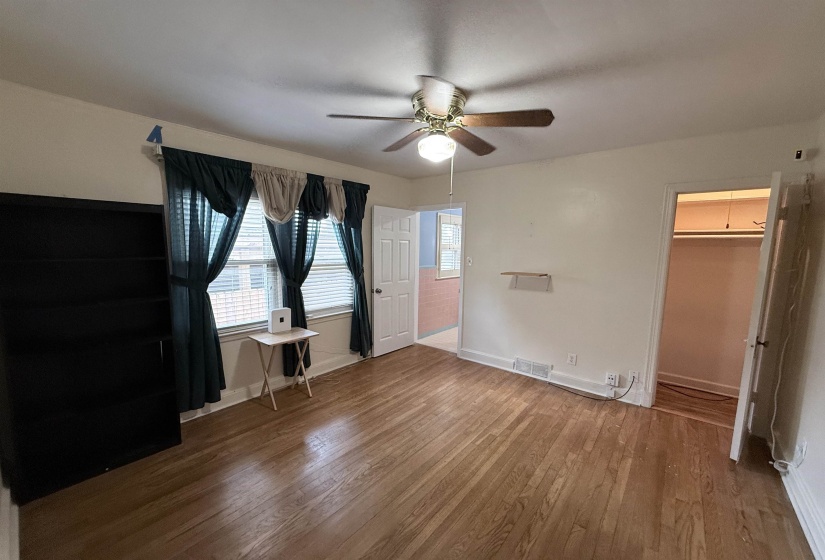 237 EDWIN CIR, Memphis, Tennessee 38104, 4 Bedroom Bedrooms, 9 Room Rooms,2 BathroomBathrooms,Residential,For Sale,EDWIN,0,10229019