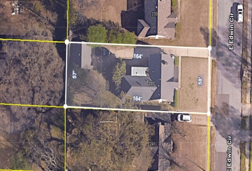 237 EDWIN CIR, Memphis, Tennessee 38104, 4 Bedroom Bedrooms, 9 Room Rooms,2 BathroomBathrooms,Residential,For Sale,EDWIN,0,10229019