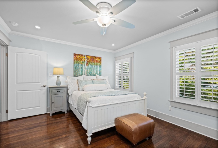 5079 WALNUT GROVE RD, Memphis, Tennessee 38117, 3 Bedroom Bedrooms, 7 Room Rooms,2 BathroomBathrooms,Residential,For Sale,WALNUT GROVE,0,10229020