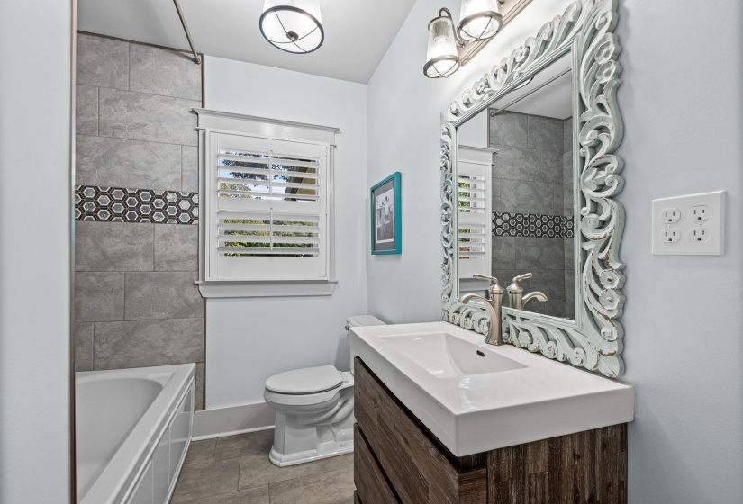 5079 WALNUT GROVE RD, Memphis, Tennessee 38117, 3 Bedroom Bedrooms, 7 Room Rooms,2 BathroomBathrooms,Residential,For Sale,WALNUT GROVE,0,10229020