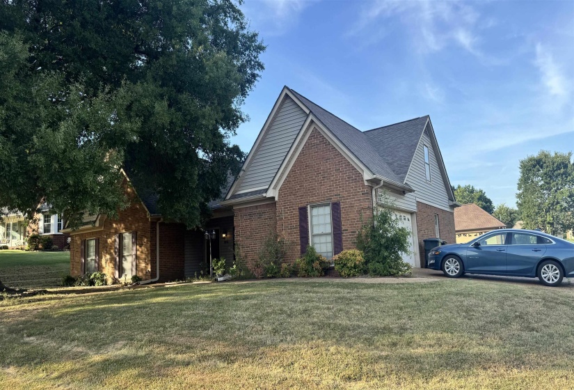 8860 PATRICIA ELLEN CV, Bartlett, Tennessee 38133, 5 Bedroom Bedrooms, 9 Room Rooms,3 BathroomBathrooms,Residential,For Sale,PATRICIA ELLEN,0,10229026