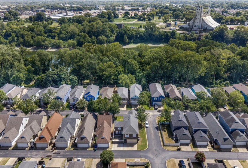 1168 HARBOR RIVER DR, Memphis, Tennessee 38103, 2 Bedroom Bedrooms, 5 Room Rooms,2.1 BathroomBathrooms,Residential,For Sale,HARBOR RIVER,0,10229027