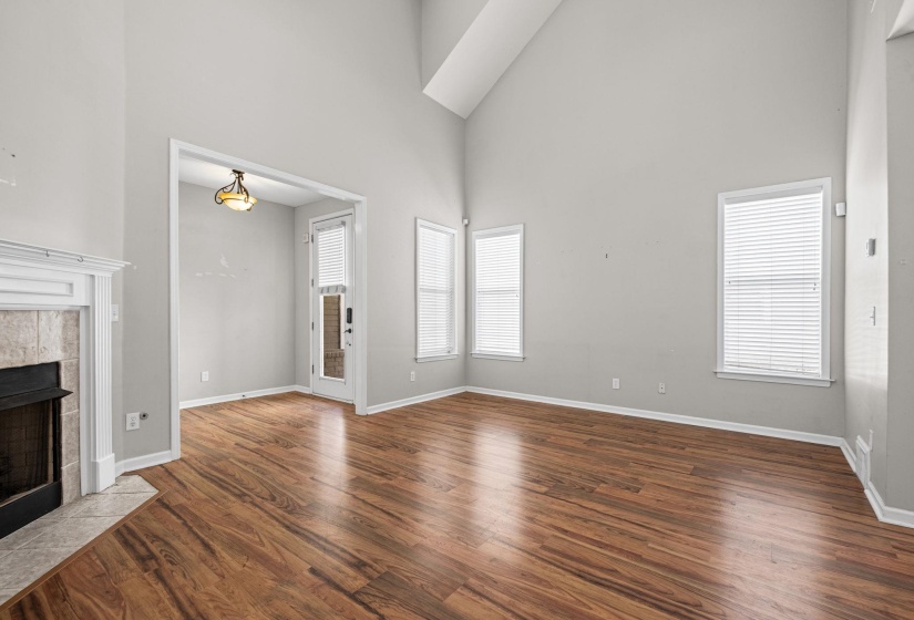 1168 HARBOR RIVER DR, Memphis, Tennessee 38103, 2 Bedroom Bedrooms, 5 Room Rooms,2.1 BathroomBathrooms,Residential,For Sale,HARBOR RIVER,0,10229027