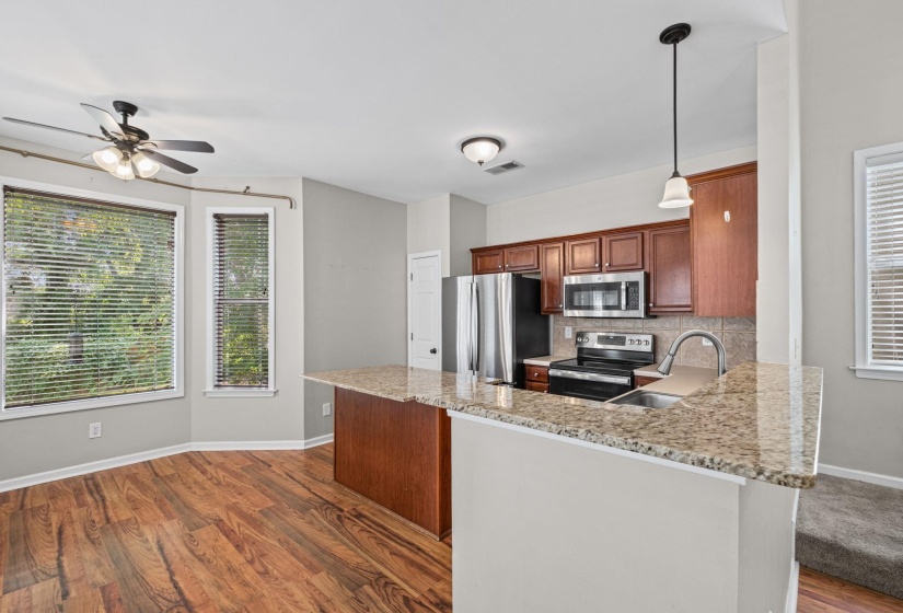 1168 HARBOR RIVER DR, Memphis, Tennessee 38103, 2 Bedroom Bedrooms, 5 Room Rooms,2.1 BathroomBathrooms,Residential,For Sale,HARBOR RIVER,0,10229027