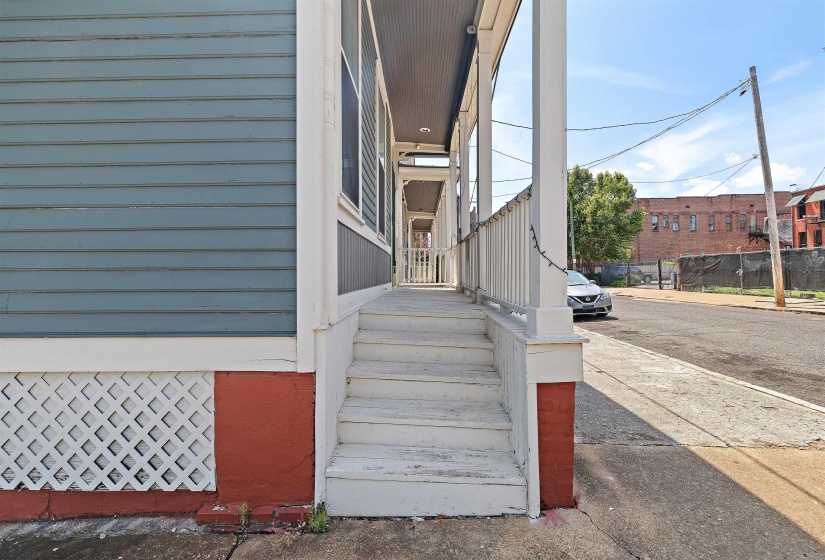 372 MULBERRY ST, Memphis, Tennessee 38103, 1 Bedroom Bedrooms, 3 Room Rooms,1 BathroomBathrooms,Residential,For Sale,MULBERRY,0,10229029