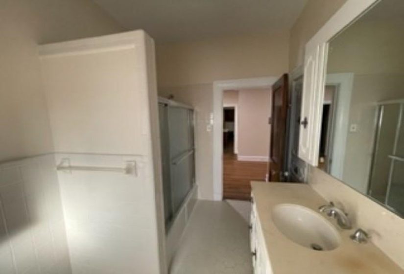 1676 PARKWAY DR, Memphis, Tennessee 38106, 3 Bedroom Bedrooms, 7 Room Rooms,1 BathroomBathrooms,Residential,For Sale,PARKWAY,0,10229030