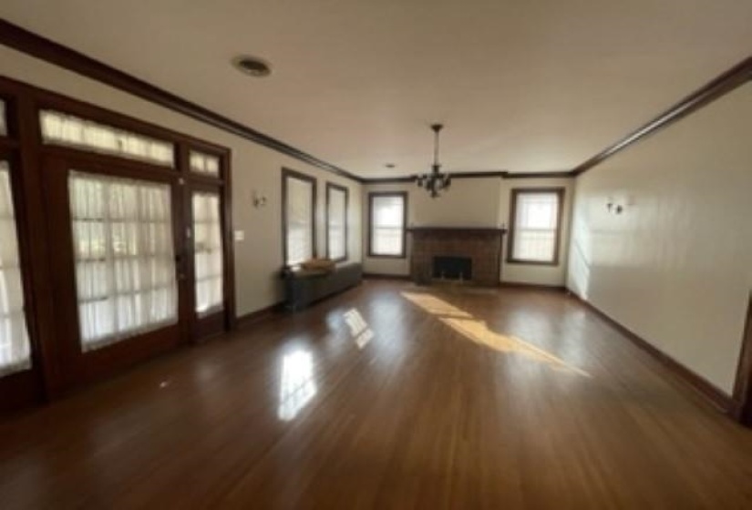 1676 PARKWAY DR, Memphis, Tennessee 38106, 3 Bedroom Bedrooms, 7 Room Rooms,1 BathroomBathrooms,Residential,For Sale,PARKWAY,0,10229030
