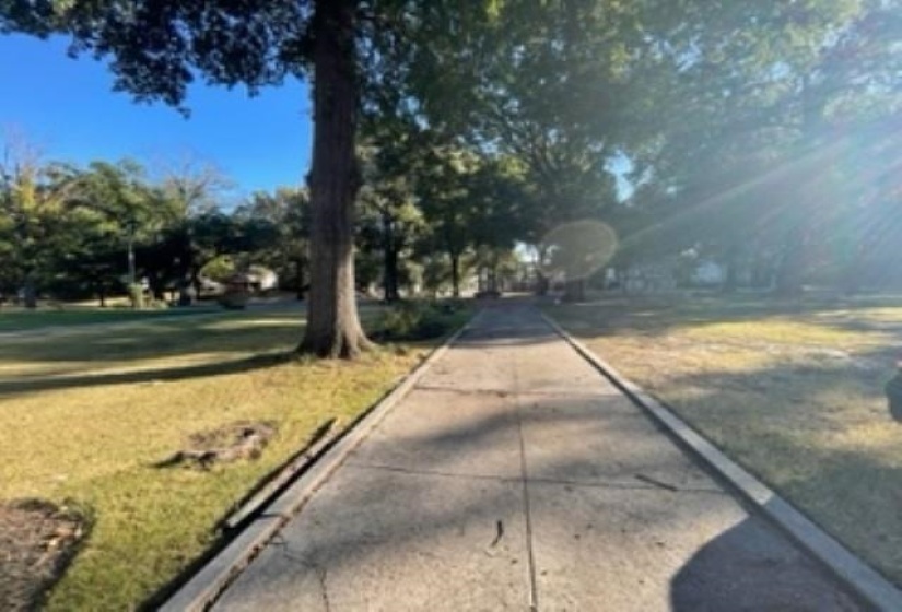 1676 PARKWAY DR, Memphis, Tennessee 38106, 3 Bedroom Bedrooms, 7 Room Rooms,1 BathroomBathrooms,Residential,For Sale,PARKWAY,0,10229030