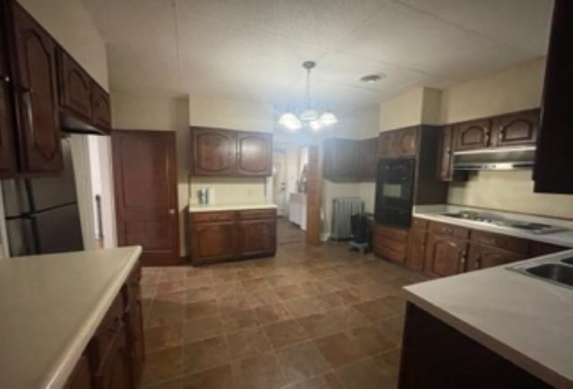 1676 PARKWAY DR, Memphis, Tennessee 38106, 3 Bedroom Bedrooms, 7 Room Rooms,1 BathroomBathrooms,Residential,For Sale,PARKWAY,0,10229030