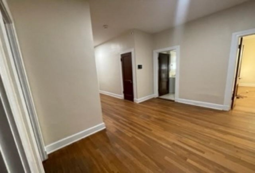 1676 PARKWAY DR, Memphis, Tennessee 38106, 3 Bedroom Bedrooms, 7 Room Rooms,1 BathroomBathrooms,Residential,For Sale,PARKWAY,0,10229030
