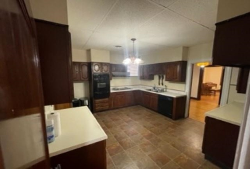 1676 PARKWAY DR, Memphis, Tennessee 38106, 3 Bedroom Bedrooms, 7 Room Rooms,1 BathroomBathrooms,Residential,For Sale,PARKWAY,0,10229030