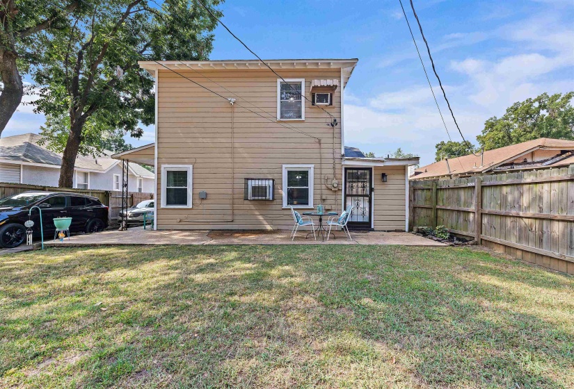 1942 LAMAR AVE, Memphis, Tennessee 38114, 4 Bedroom Bedrooms, 8 Room Rooms,2.1 BathroomBathrooms,Residential,For Sale,LAMAR,0,10229031