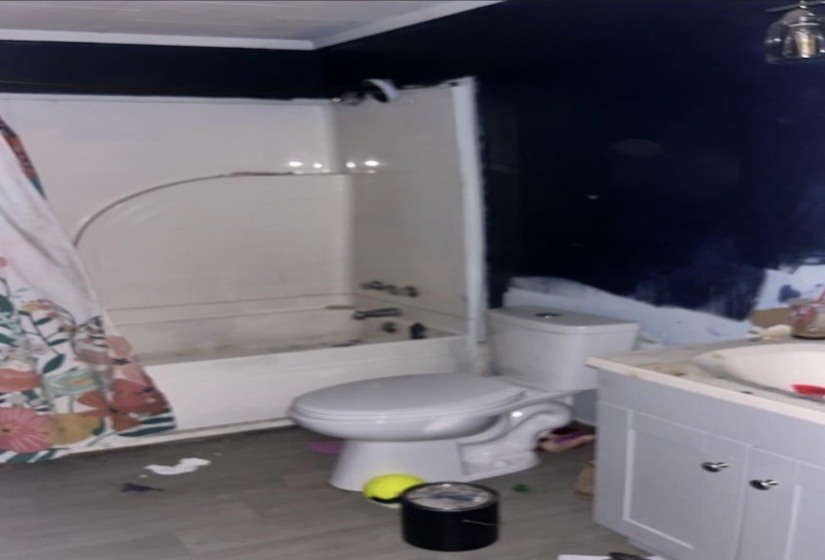 229 WASHINGTON AVE, Camden, Tennessee 38320, 2 Bedroom Bedrooms, 4 Room Rooms,1 BathroomBathrooms,Residential,For Sale,WASHINGTON,0,10229038