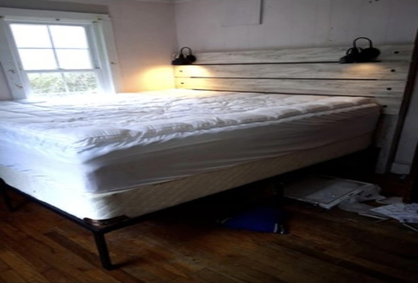 229 WASHINGTON AVE, Camden, Tennessee 38320, 2 Bedroom Bedrooms, 4 Room Rooms,1 BathroomBathrooms,Residential,For Sale,WASHINGTON,0,10229038