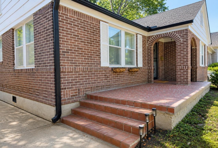 1809 CRUMP AVE, Memphis, Tennessee 38107, 2 Bedroom Bedrooms, 5 Room Rooms,1 BathroomBathrooms,Residential,For Sale,CRUMP,0,10229039