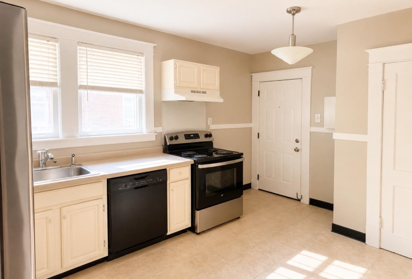 1809 CRUMP AVE, Memphis, Tennessee 38107, 2 Bedroom Bedrooms, 5 Room Rooms,1 BathroomBathrooms,Residential,For Sale,CRUMP,0,10229039