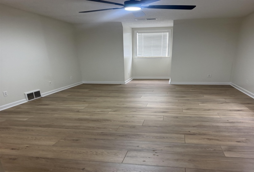 4511 ELLENDALE RD, Bartlett, Tennessee 38135, 5 Bedroom Bedrooms, 8 Room Rooms,3 BathroomBathrooms,Residential,For Sale,ELLENDALE,0,10229040