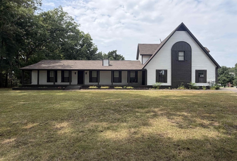 4511 ELLENDALE RD, Bartlett, Tennessee 38135, 5 Bedroom Bedrooms, 8 Room Rooms,3 BathroomBathrooms,Residential,For Sale,ELLENDALE,0,10229040